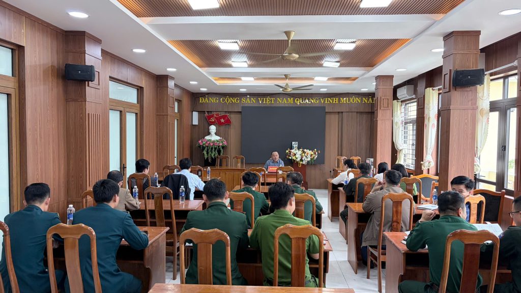 Phối hợp chặt chẽ với các đơn vị đóng chân trên địa bàn, chuẩn bị chu đáo cho công tác bầu cử đại biểu Quốc hội và HĐND các cấp nhiệm kỳ 2026-2031