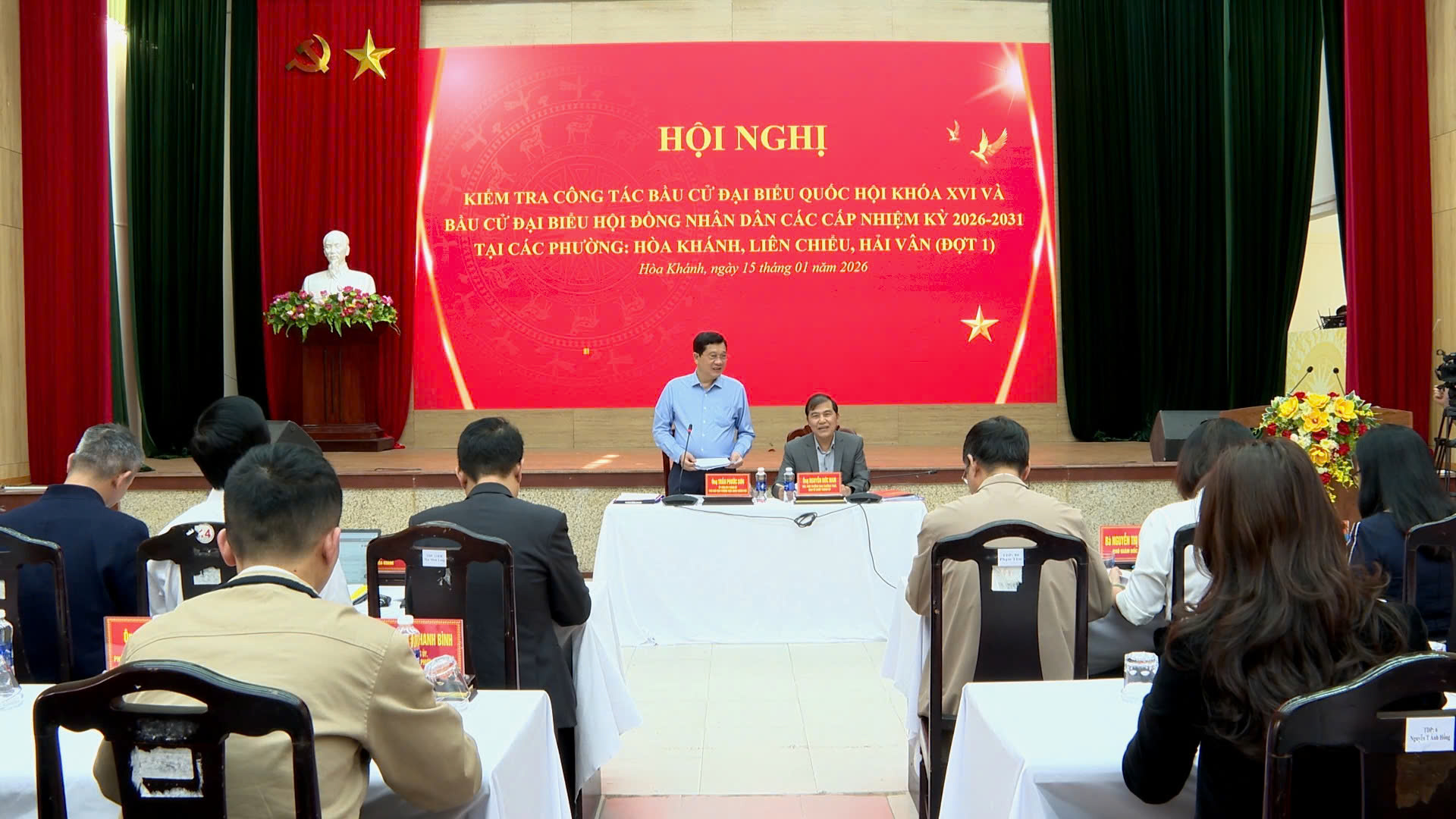 Phó Chủ tịch Thường trực HĐND thành phố Đà Nẵng Trần Phước Sơn kiểm tra công tác chuẩn bị bầu cử tại các phường Hòa Khánh, Liên Chiểu và Hải Vân