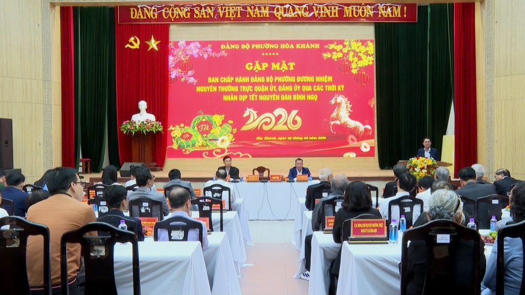 Hòa Khánh gặp mặt Ban chấp hành Đảng bộ phường đương nhiệm và nguyên Thường trực Quận ủy, Đảng ủy qua các thời kỳ